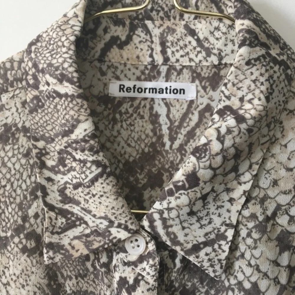 Reformation classic Violet Top in Python - Picture 3 of 6